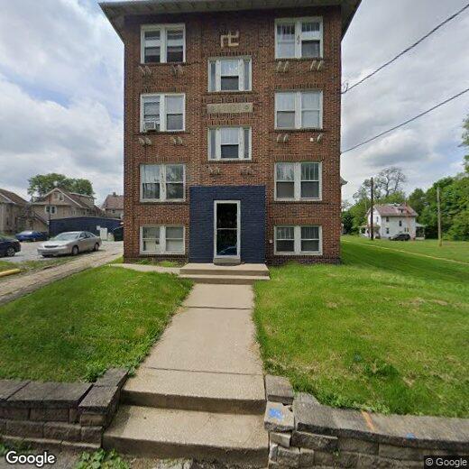 Primary Photo - 146 King Dr