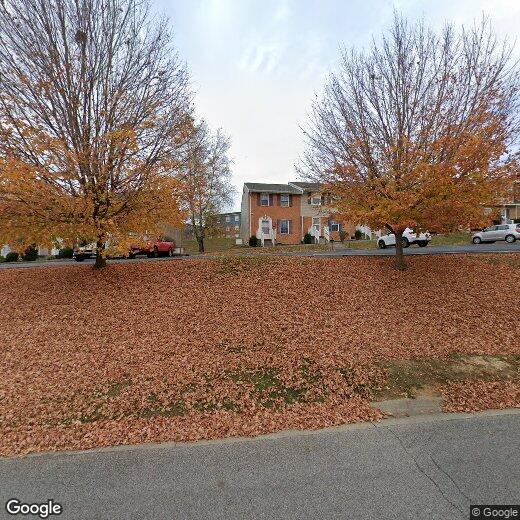 Foto principal - 2 Bedroom, 1.5 Bath Townhouse