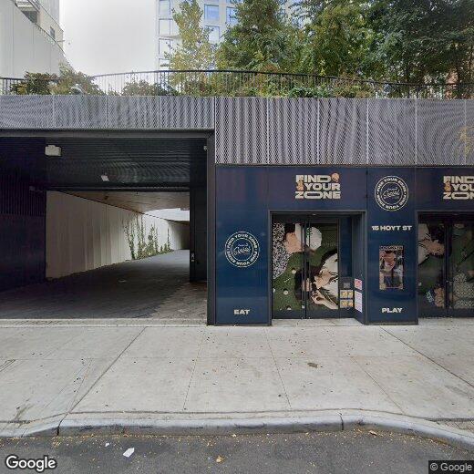 Primary Photo - 11 Hoyt St