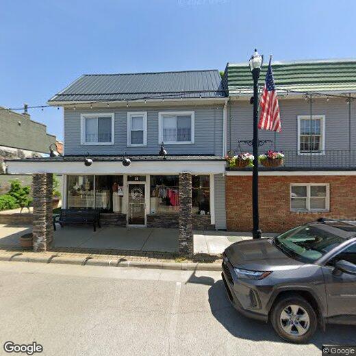 28 S Main St, Columbiana, OH 44408 Room for Rent in Columbiana, OH