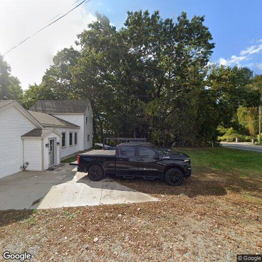 Primary Photo - 746 W Thames St
