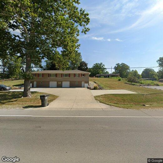 Primary Photo - 913 N Main St