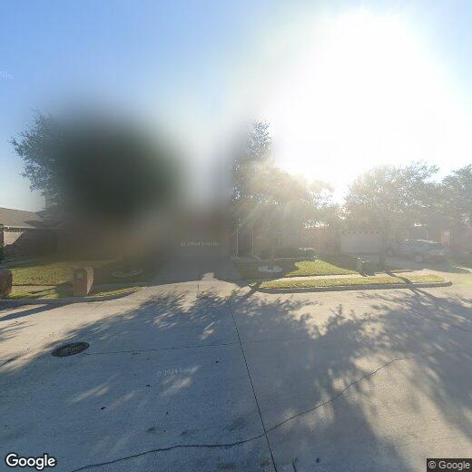 Foto principal - 901 Lone Pine Dr