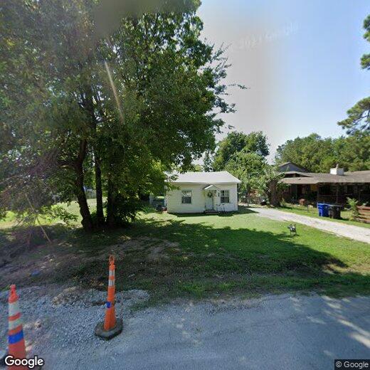 Primary Photo - 203 W Knoxville St