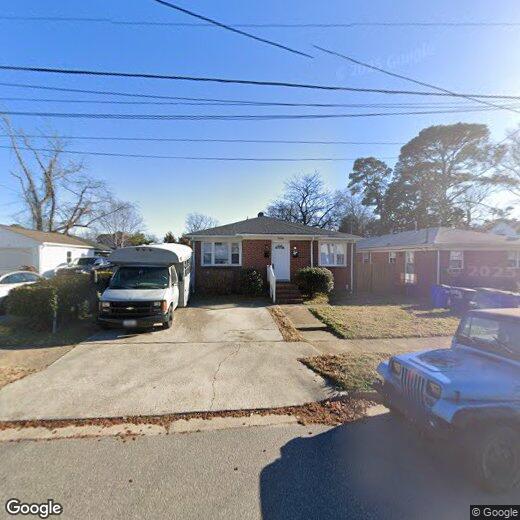 Primary Photo - 9286 Marlow Ave