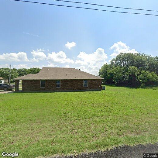 Primary Photo - 990 W Oak St