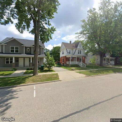 917 S University Ave, Mount Pleasant, MI 48858 Townhome Rentals in