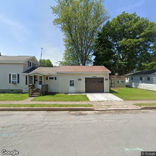 Foto principal - 111 E Cayuga St