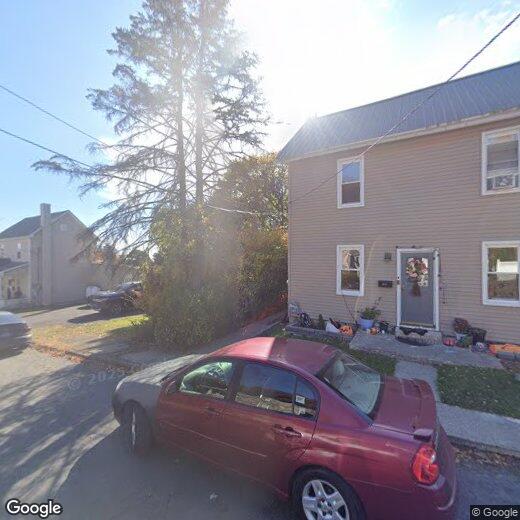 221 Oak St, Pen Argyl, PA 18072 House Rental in Pen Argyl, PA