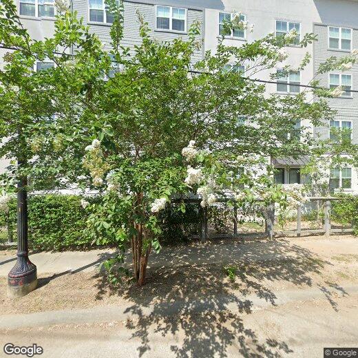 Primary Photo - 2100 St Thomas St