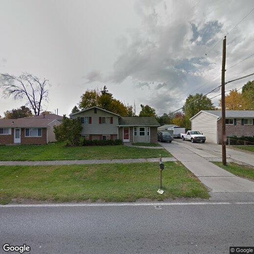 3 br, 1.5 bath House 4925 Refugee Road House Rental in Columbus, OH