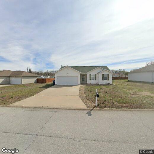 Primary Photo - 1219 S College St