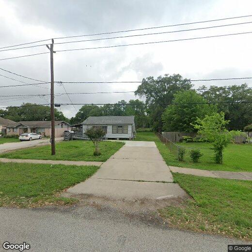 Primary Photo - 308 Smith St