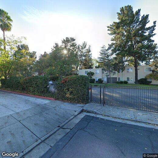 Primary Photo - 285 Tradewinds Dr