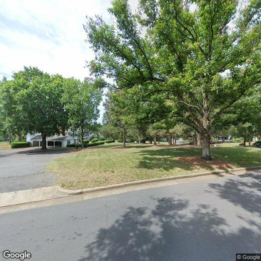 Foto principal - 7047 Quail Hill Rd