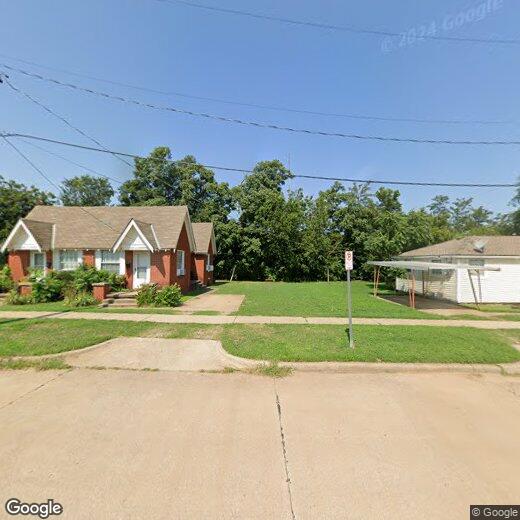 Primary Photo - 511 N Baumann Ave