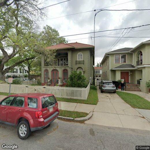 Primary Photo - 1351 Moss St
