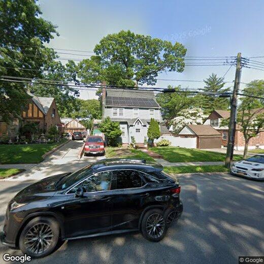 Foto principal - 41-141 188th St