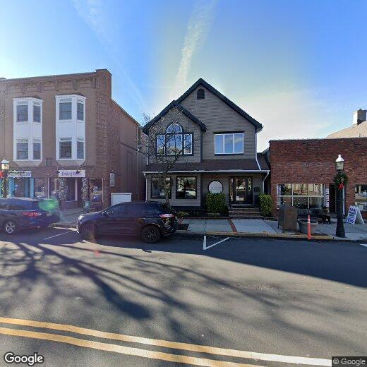 Primary Photo - 463 Main St