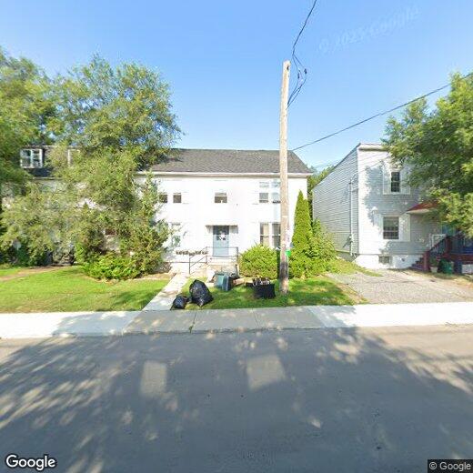 Primary Photo - 616 Victoria St