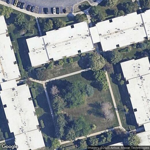 Foto principal - 1255 N Sterling Ave