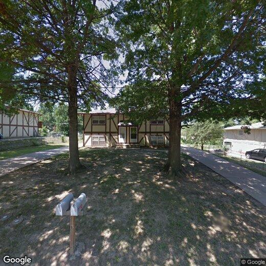 Primary Photo - 912-918 Brookside St