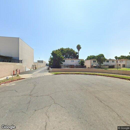 Primary Photo - 1001 E Camile St