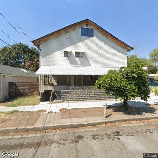Primary Photo - 282 E 8th St