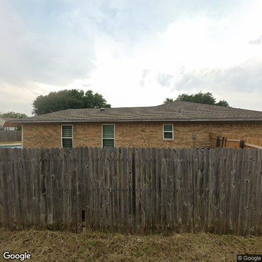 Primary Photo - 904 Hunters Glen Dr