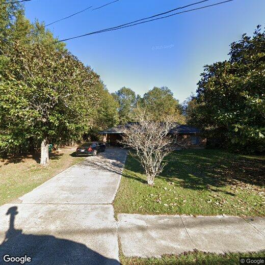 Primary Photo - 409 J W Davis Dr