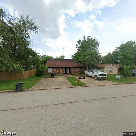 Primary Photo - 1512 Hawk Tree Dr