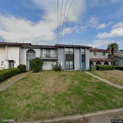 Primary Photo - 2641 Woodley Park Dr