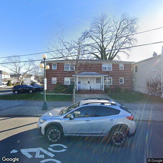 Primary Photo - 528 Main St