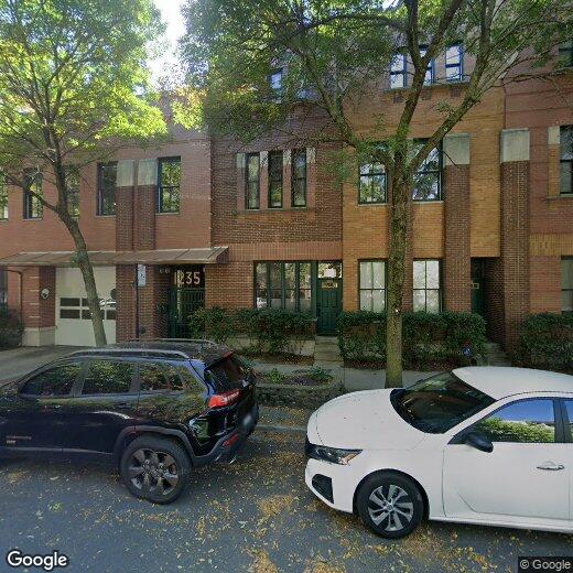 Primary Photo - 1245 W George St