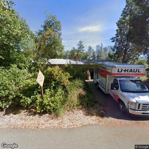 Primary Photo - LARGE 4 BED 3.5 BATH HOUSE WITH POOL AND H...