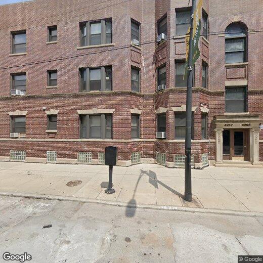 Primary Photo - 945 W Cullom Ave