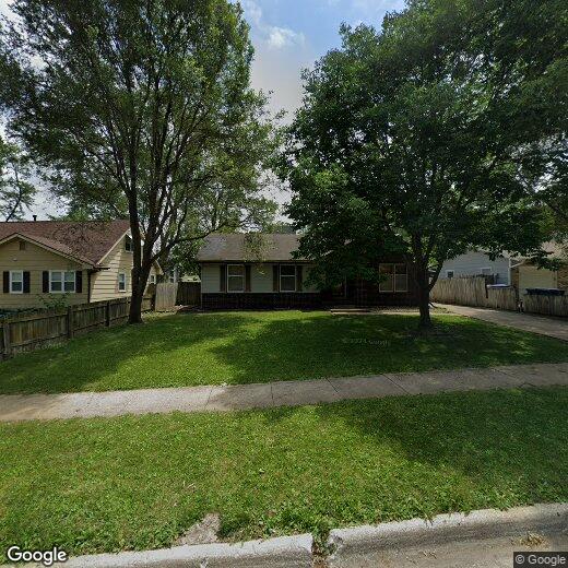Primary Photo - 21 E Emma Ave