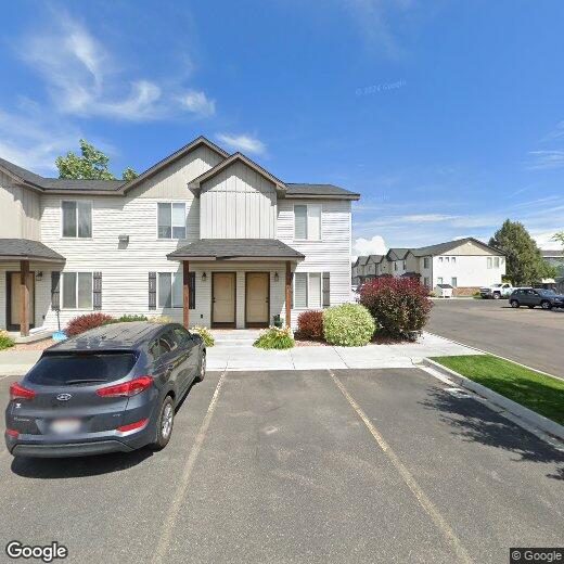 Primary Photo - 446 W 6th S