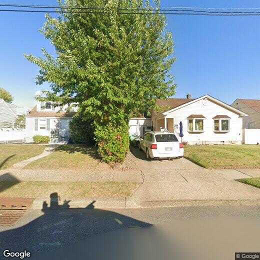 Foto principal - 634 St Georges Ave