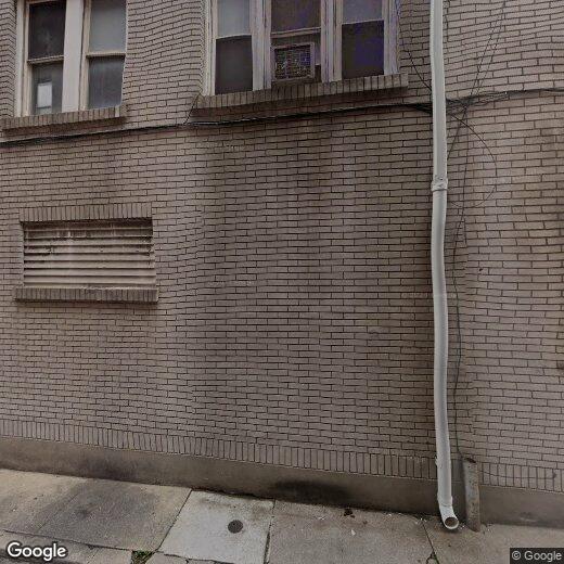 Primary Photo - 915 Hamilton St