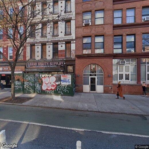 Primary Photo - 754 Grand St