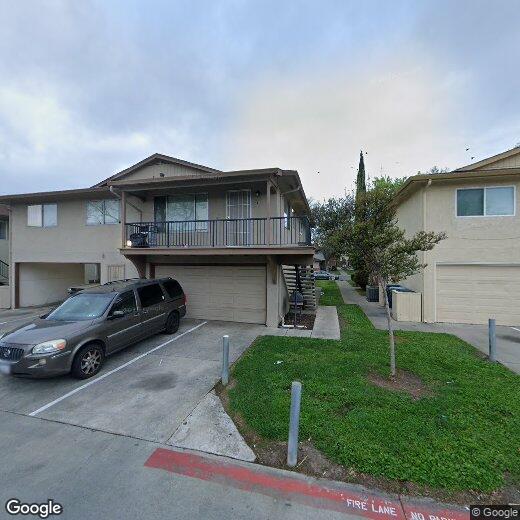 Primary Photo - 2209 PEPPERTREE Way