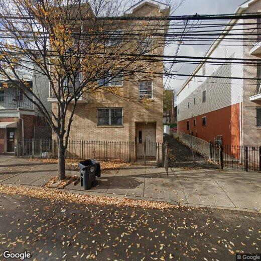 Primary Photo - 17 Norfolk St