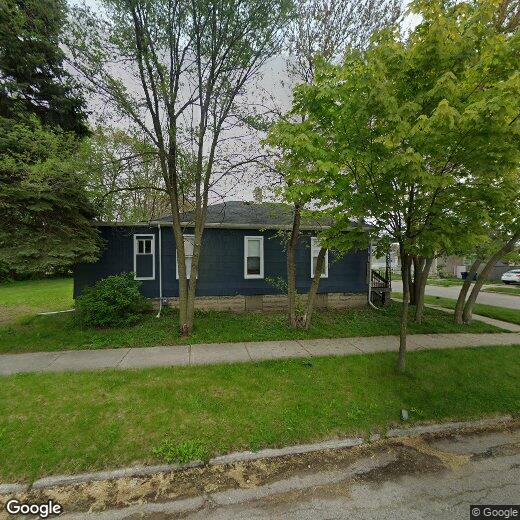 701 11th St, Bay City, MI 48708 House for Rent in Bay City, MI