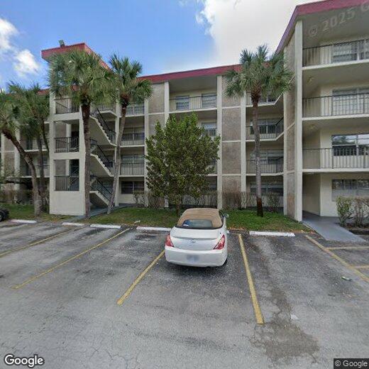 Foto principal - 3000 NW 48th Terrace