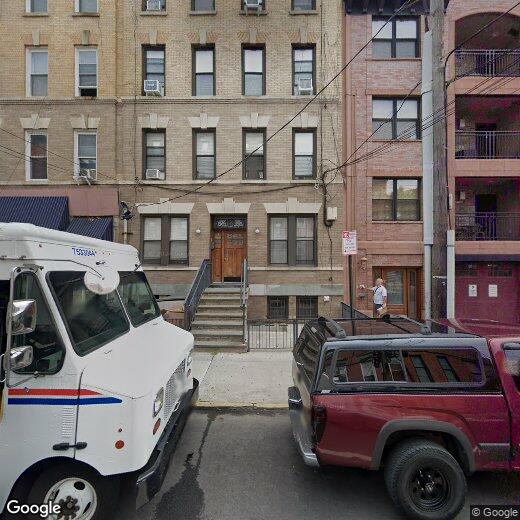 Primary Photo - 839 Willow Ave