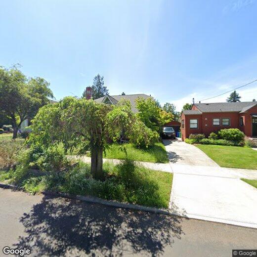 Foto principal - 3711 NE 66th Ave