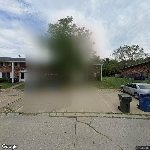 Primary Photo - 649 S Shore Ct