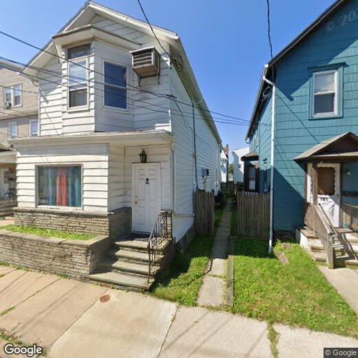 Primary Photo - 119 Girard Ave
