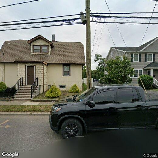 176 Central Ave, Metuchen, NJ 08840 Room for Rent in Metuchen, NJ